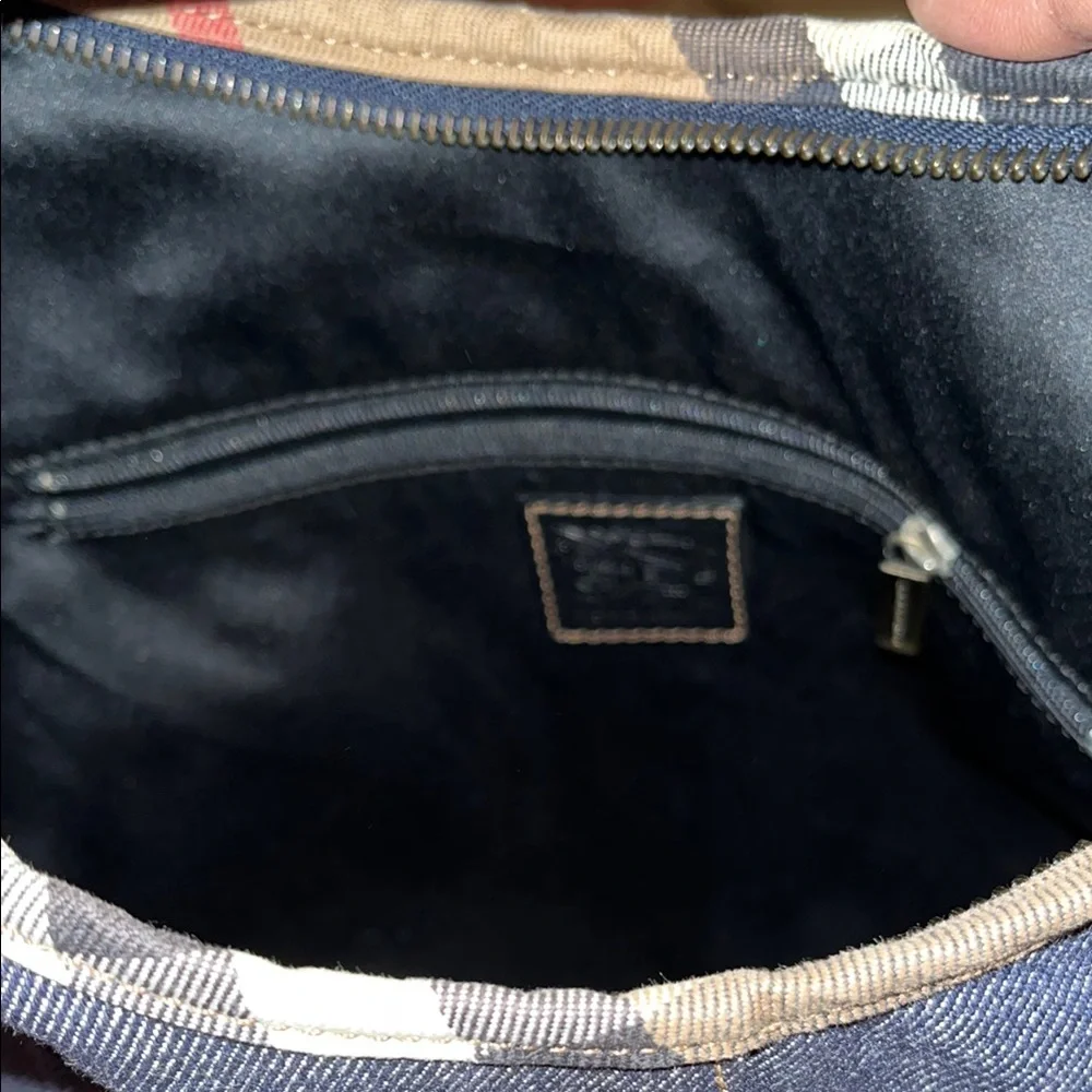 Burberry Blue denim Hobo Bag with Slouchy Silhouette - Picture 9 of 14
